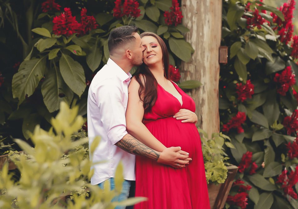 A LINDA ESPERA POR MARIA EDUARDA