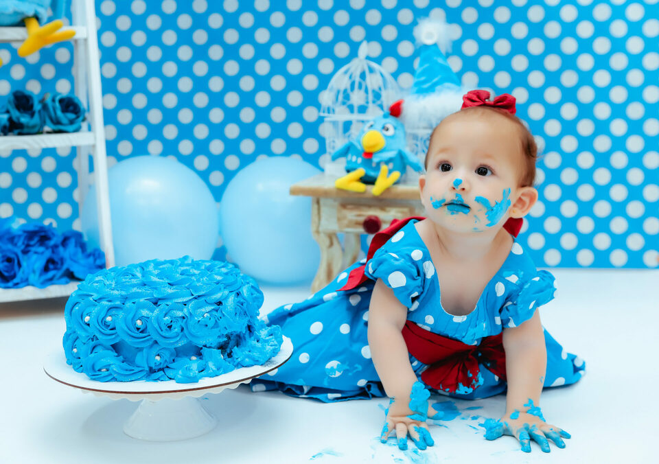 SMASH THE CAKE DA ISIS 