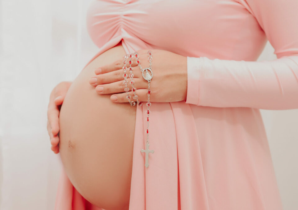 A DOCE ESPERA POR CECILIA